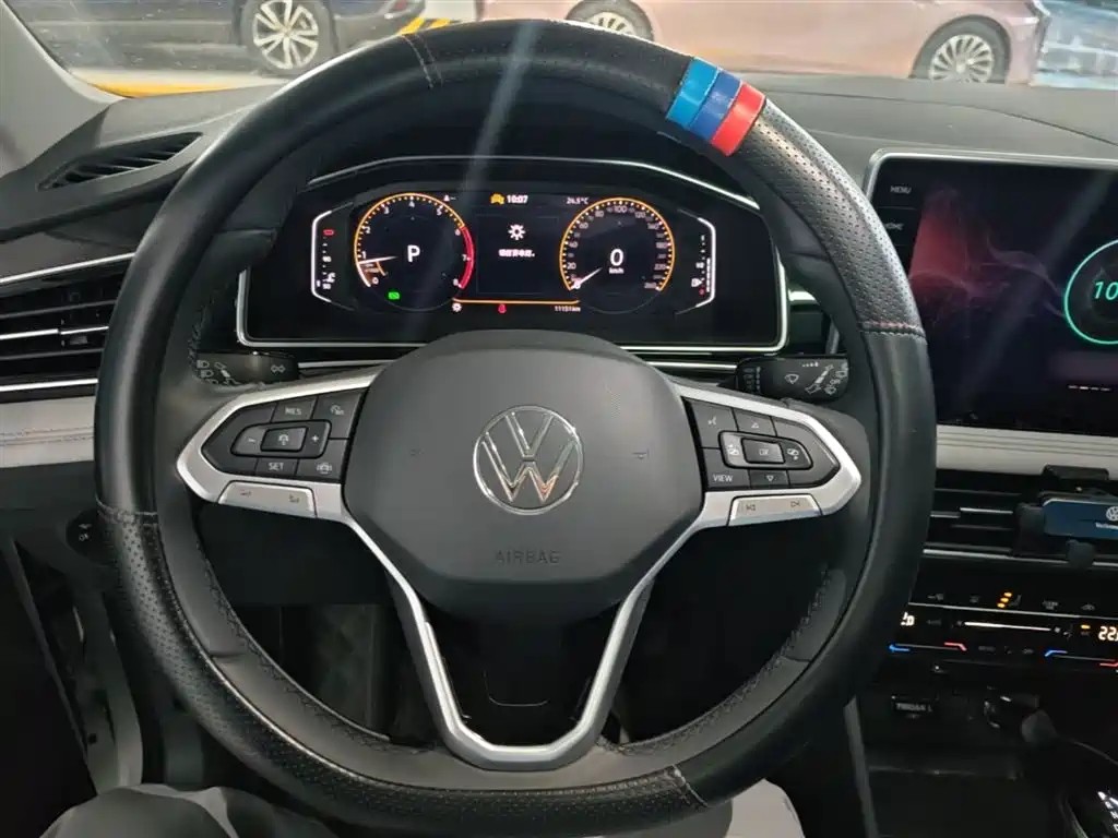 Volkswagen Tiguan L 2024 Outstanding 300TSI Auto 2WD Dragon Soaring Edition фото 7