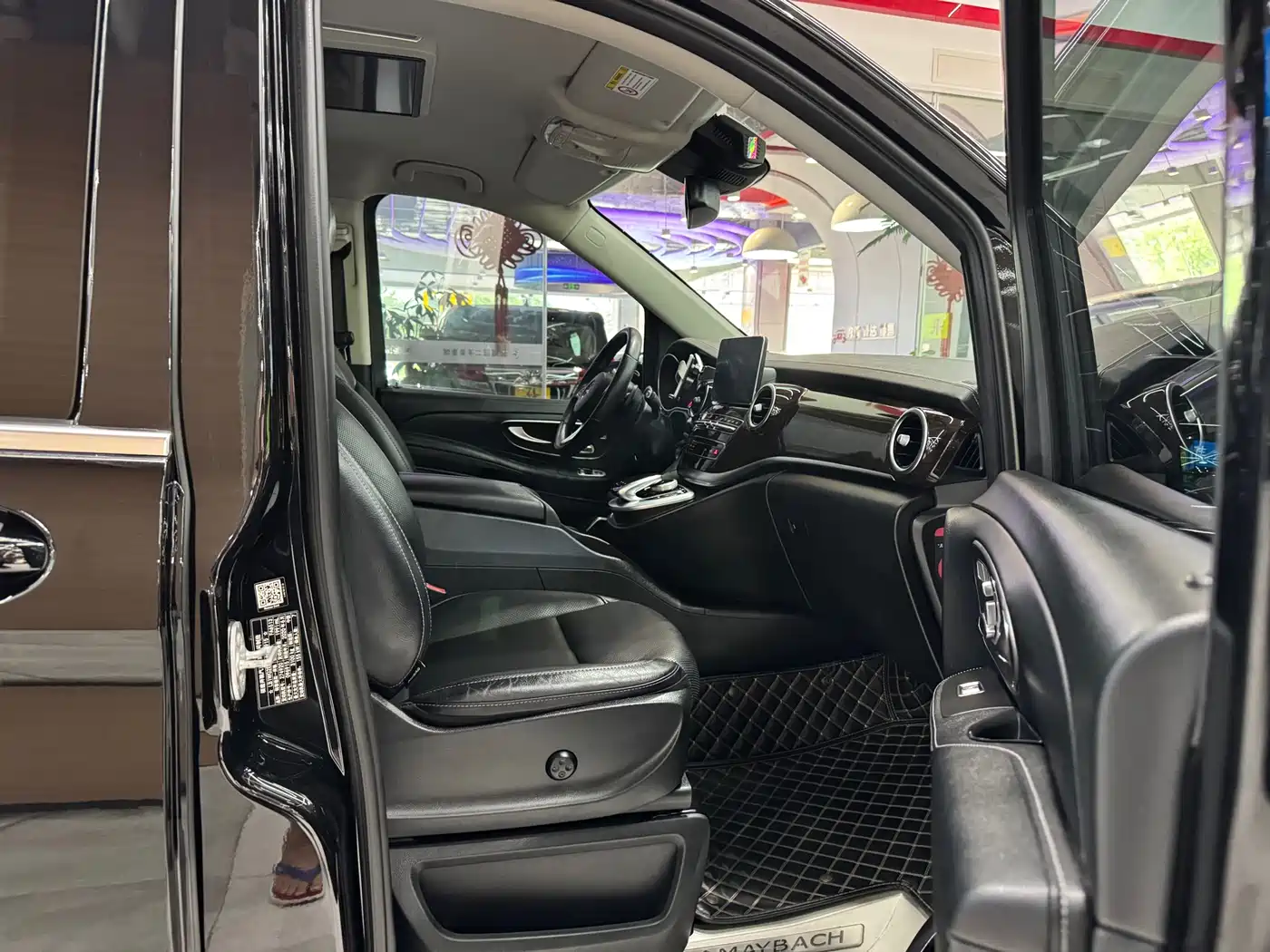 Mercedes-Benz V-Class 2020 V 260 Luxury Edition фото 9