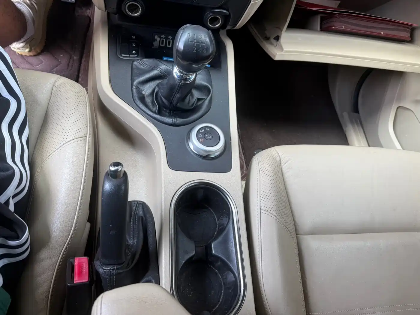 Ford Everest 2017 2016 2.2T Diesel Manual 4WD Luxury Edition