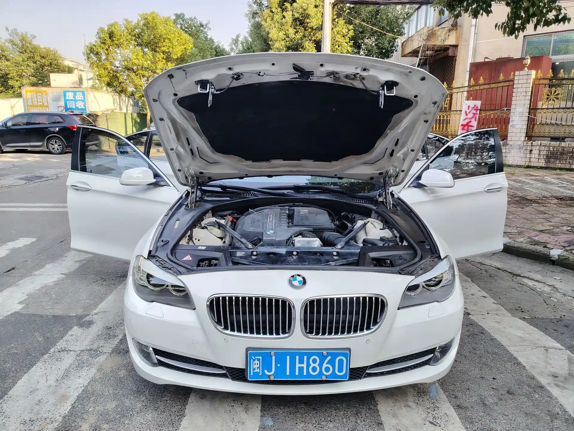 Фото 14 - BMW 5 Series
