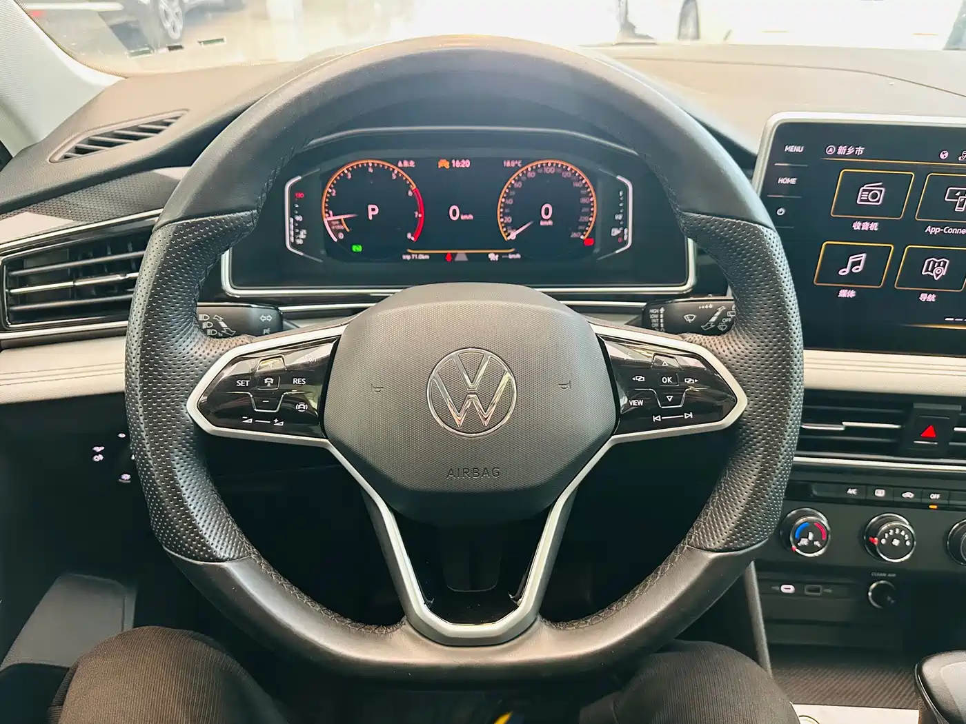 Volkswagen Tiguan L 2023 280TSI 2WD Trend Limited Edition фото 8