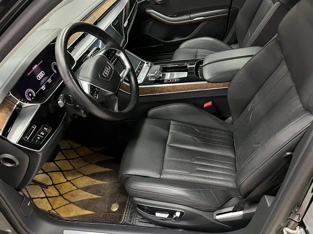 Audi A8 2019 Plus A8L 55 TFSI quattro Luxury фото 12