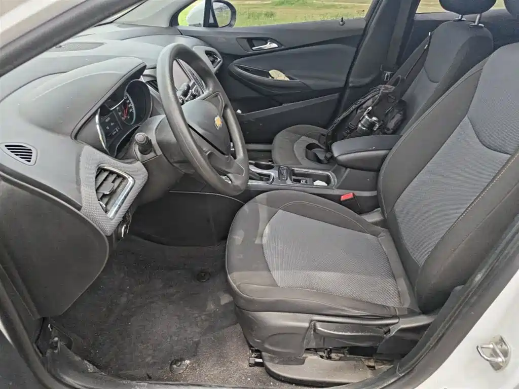 Chevrolet Cruze 2018 320 Automatic Pioneer Sunroof Edition фото 15