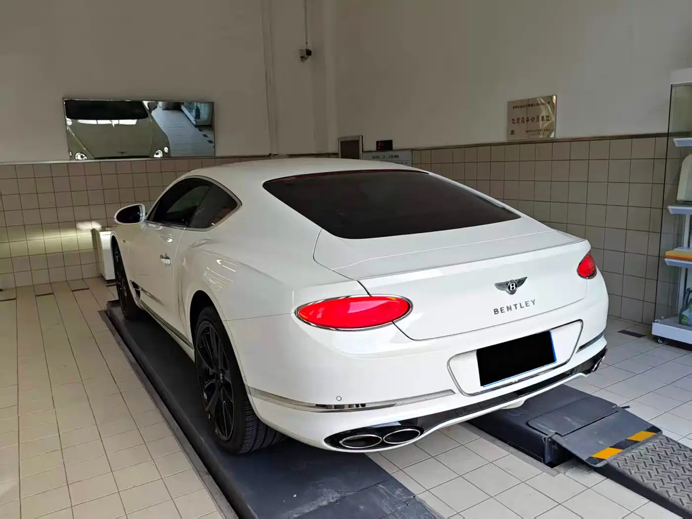Bentley Continental 2024 2024 GT V8 Edition 8