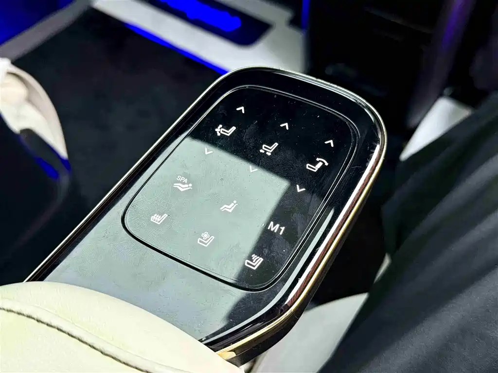 GAC Trumpchi Trumpchi M8 2023 Model Master Series 400T Flagship Edition фото 16