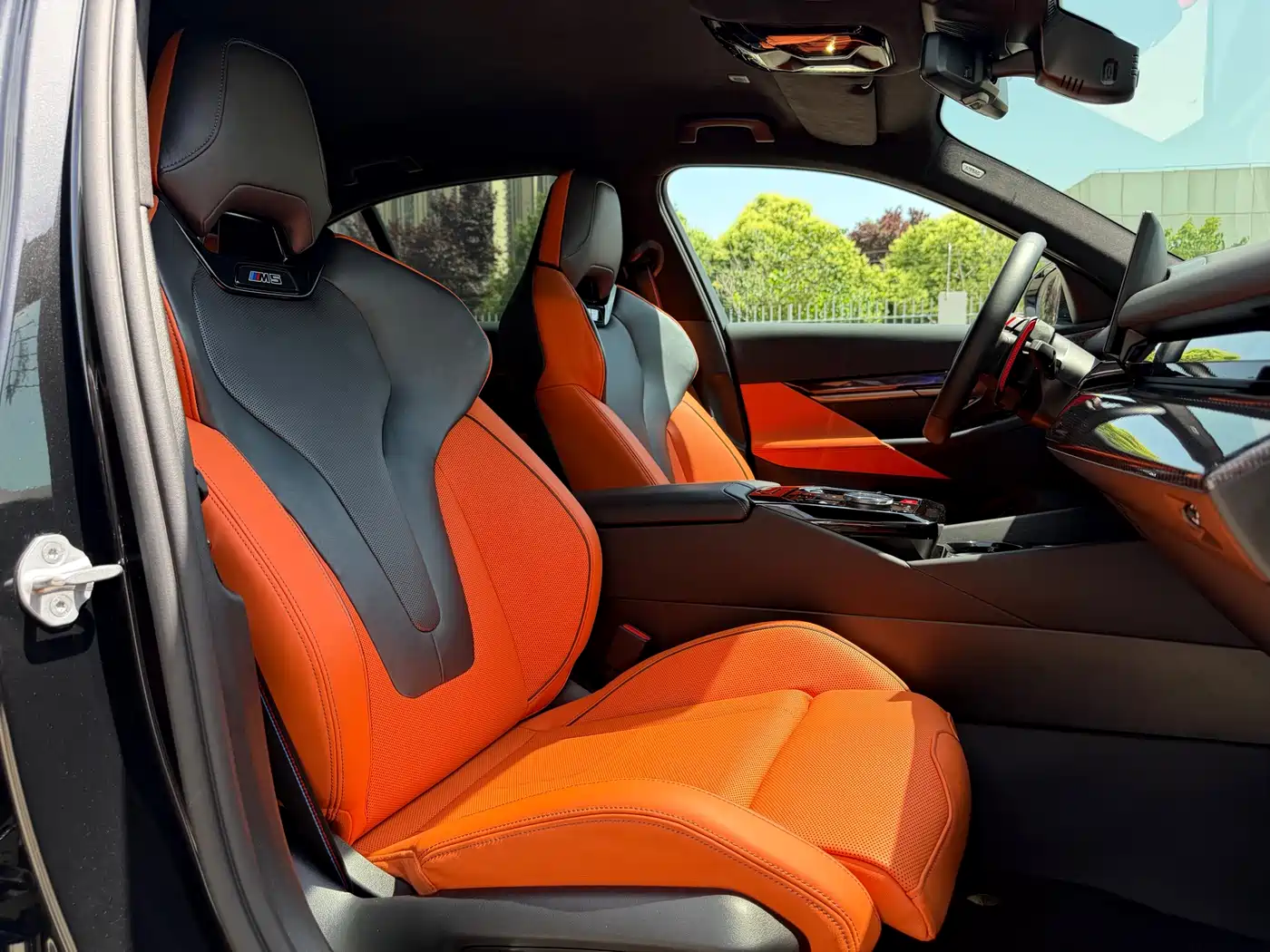 BMW M5 New Energy 2025 M5 фото 12