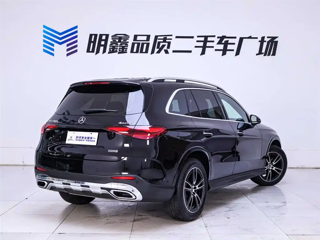 MERCEDES-BENZ GLC