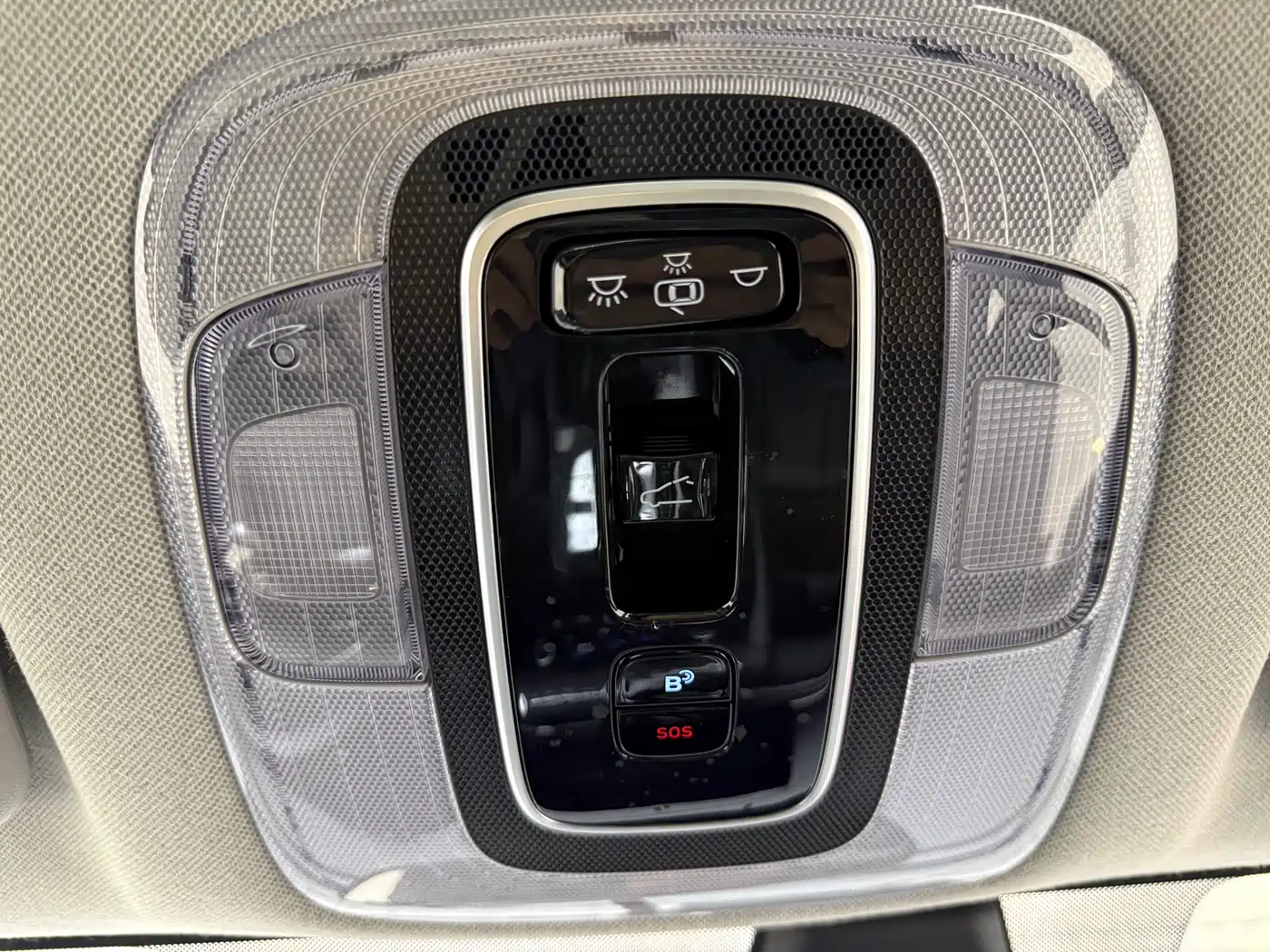 Hyundai Elantra 2023 Model 1.5L CVT LUX Premium Edition фото 16