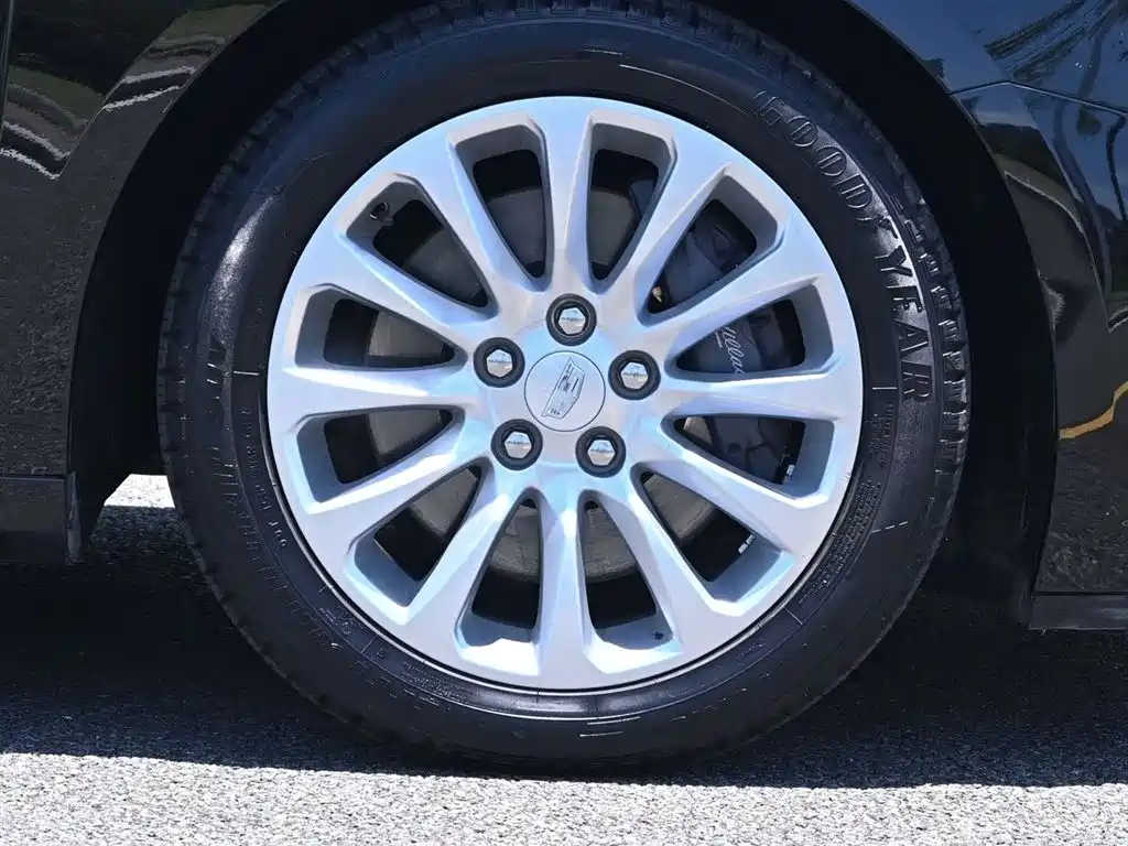 Cadillac XTS 2018 28T Technology фото 15