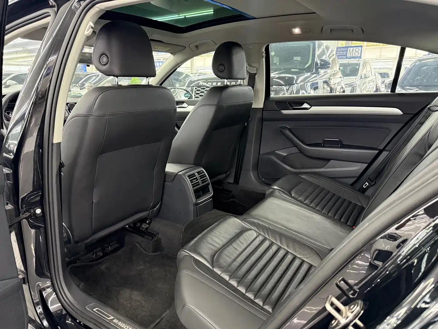 Volkswagen Magotan 2018 280TSI DSG Comfort фото 5
