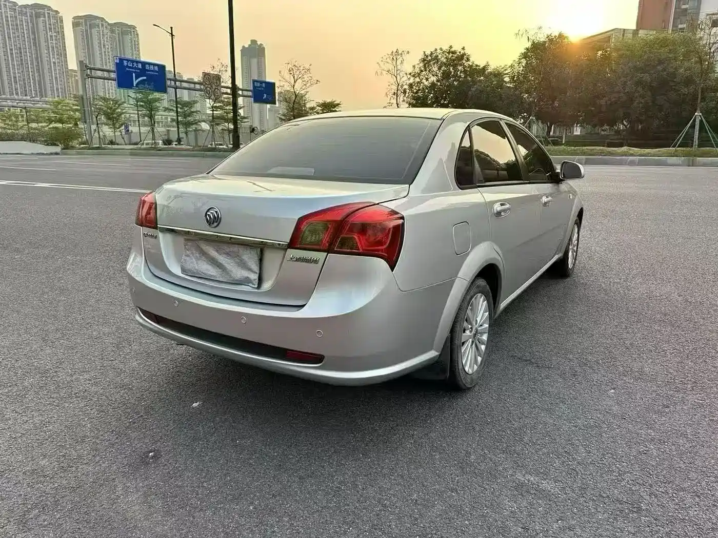 Photo 9 - Buick Excelle