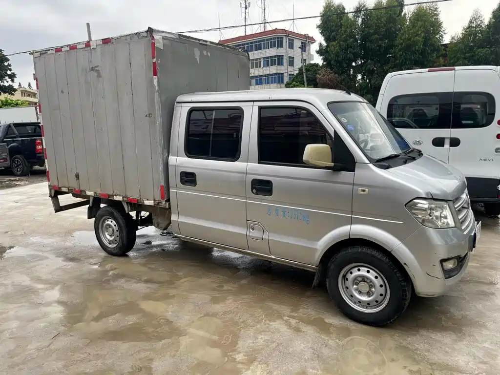 Dongfeng Xiaokang DFSK C32 2018 2016 1.5L Standard Model China IV DK15