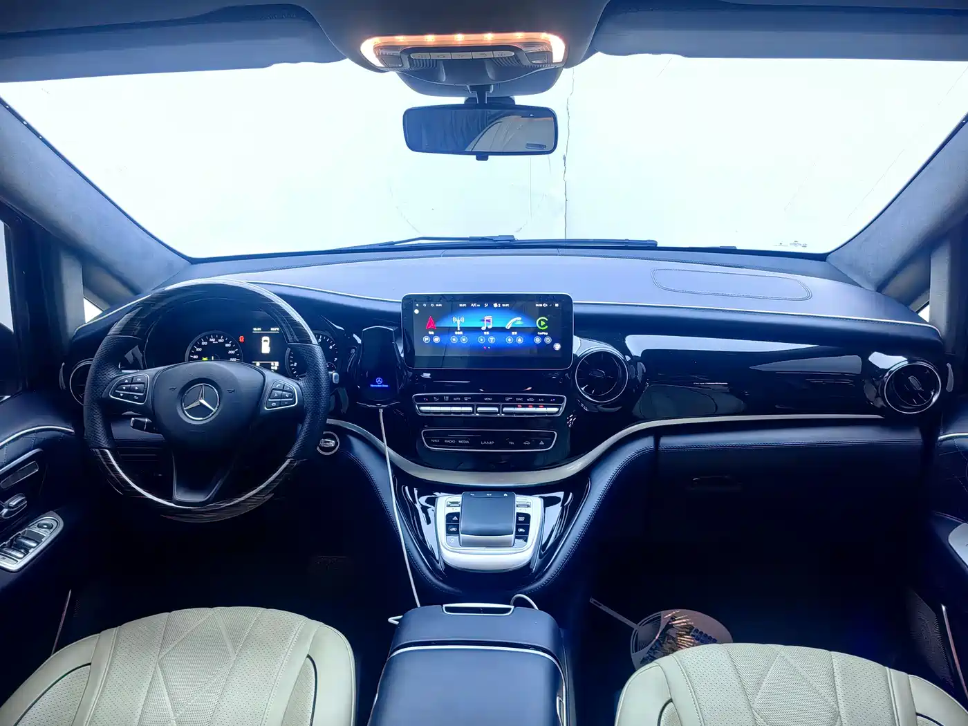 Mercedes-Benz Vito 2021 2.0T Elite 7-Seater фото 9