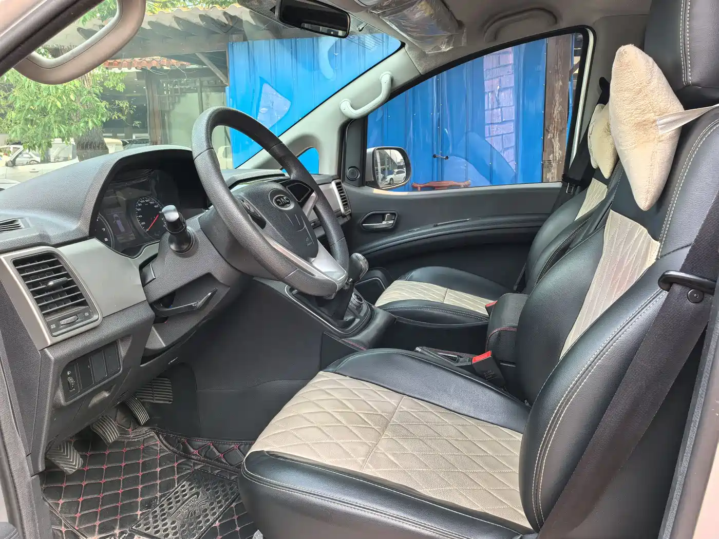 JAC Refine Refine M4 2022 2021 2.0L Manual Business Travel Edition