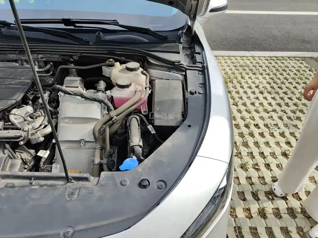 Roewe D7 2025 2025 DMH 125km World Champion Edition