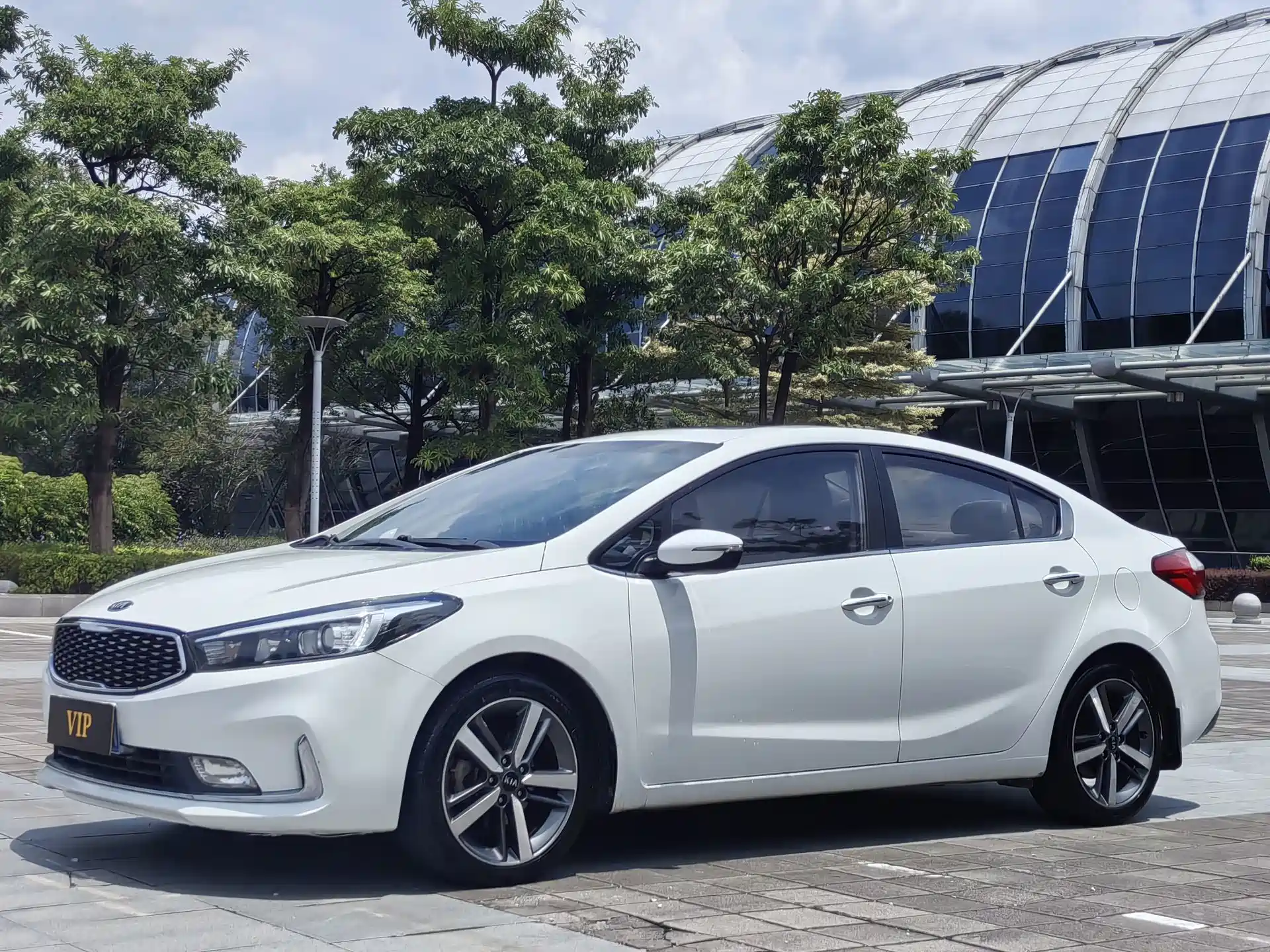 Photo 1 - Kia K3