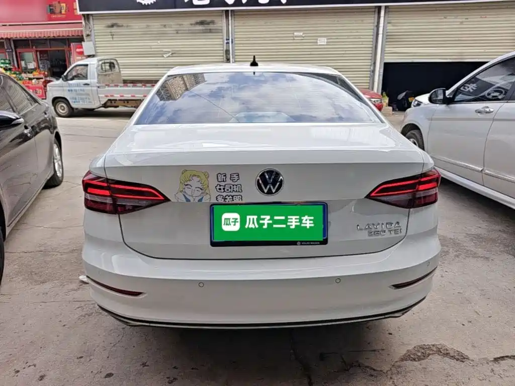 Photo 6 - Volkswagen Lavida