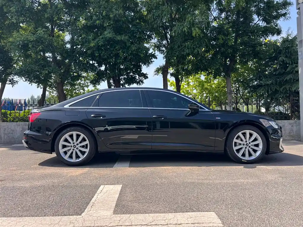 Audi A6L 2024 45 TFSI Premium Dynamic фото 11