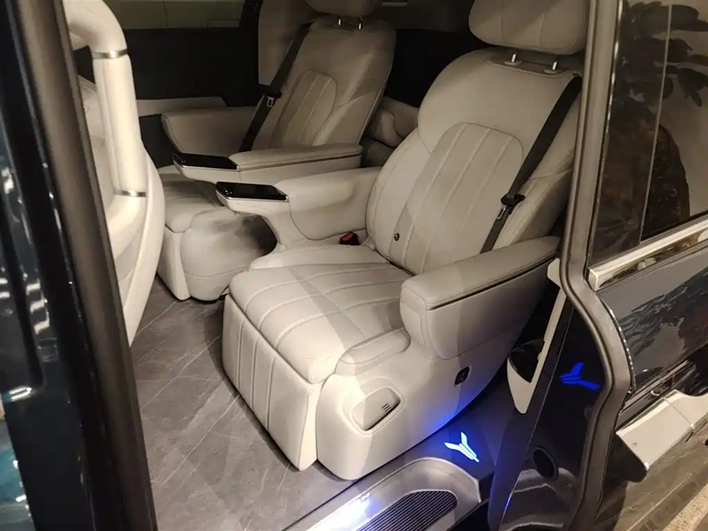 Voyah Auto Voyah Dreamer 2025 PHEV 4WD Kunpeng Premium Edition фото 17