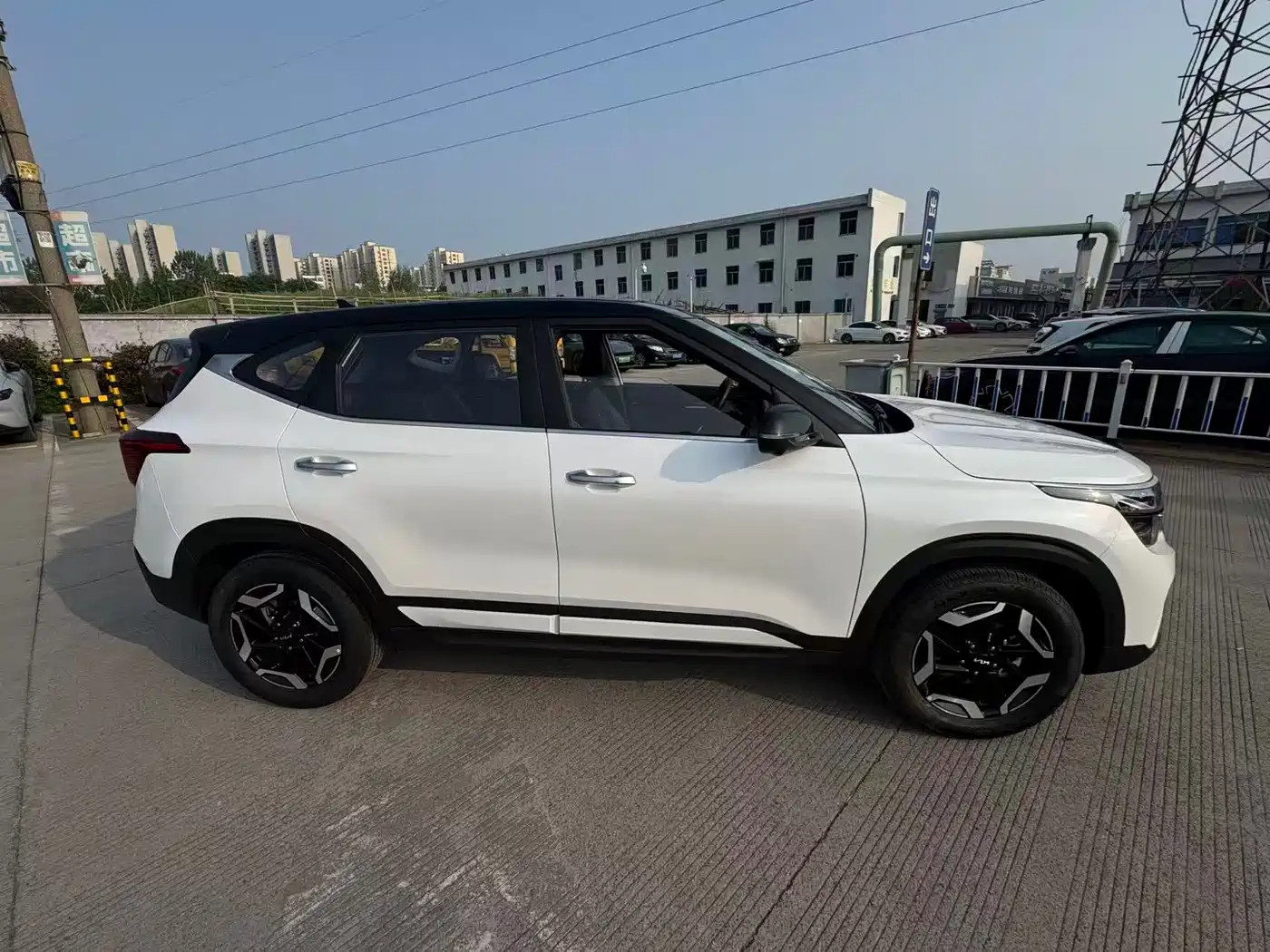 Kia Seltos 2026 Model 1.5L IVT Luxury Comfort Edition фото 5
