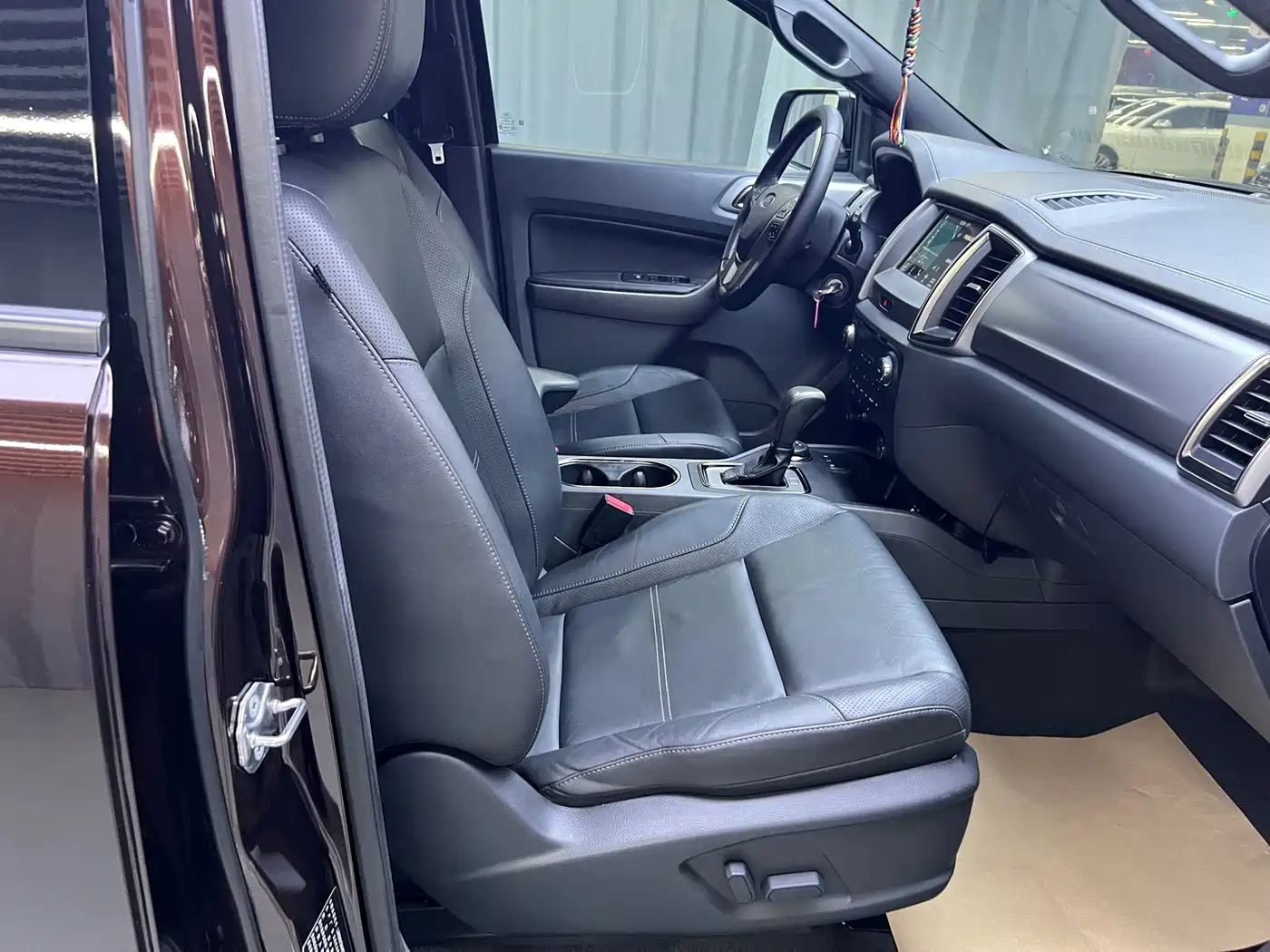 Ford Everest 2017 2017 2.0T Gasoline Automatic 4WD Luxury Edition 7-Seater