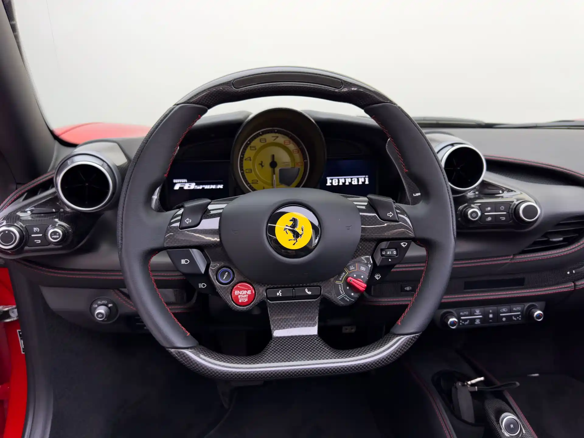 صورة 20 - Ferrari F8