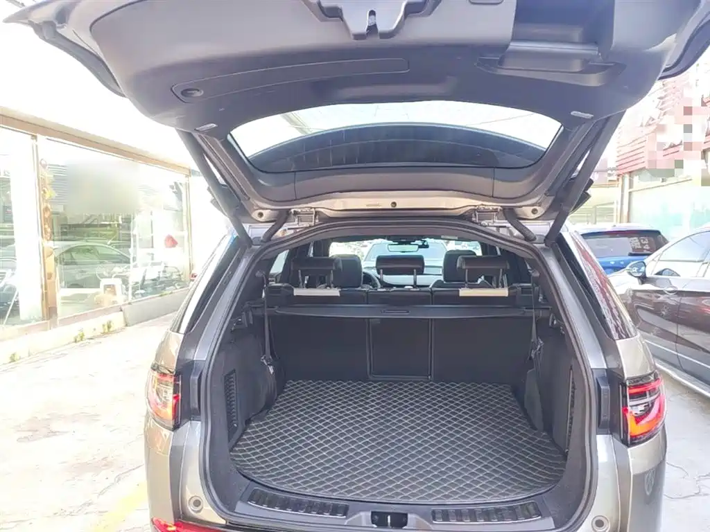 Land Rover Discovery Sport 2021 249PS R-Dynamic HSE Luxury Custom Edition фото 18