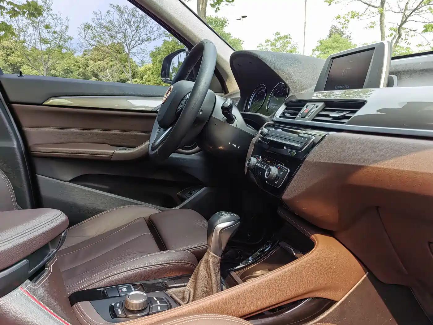 BMW X1 2018 xDrive20Li Premium Model фото 14