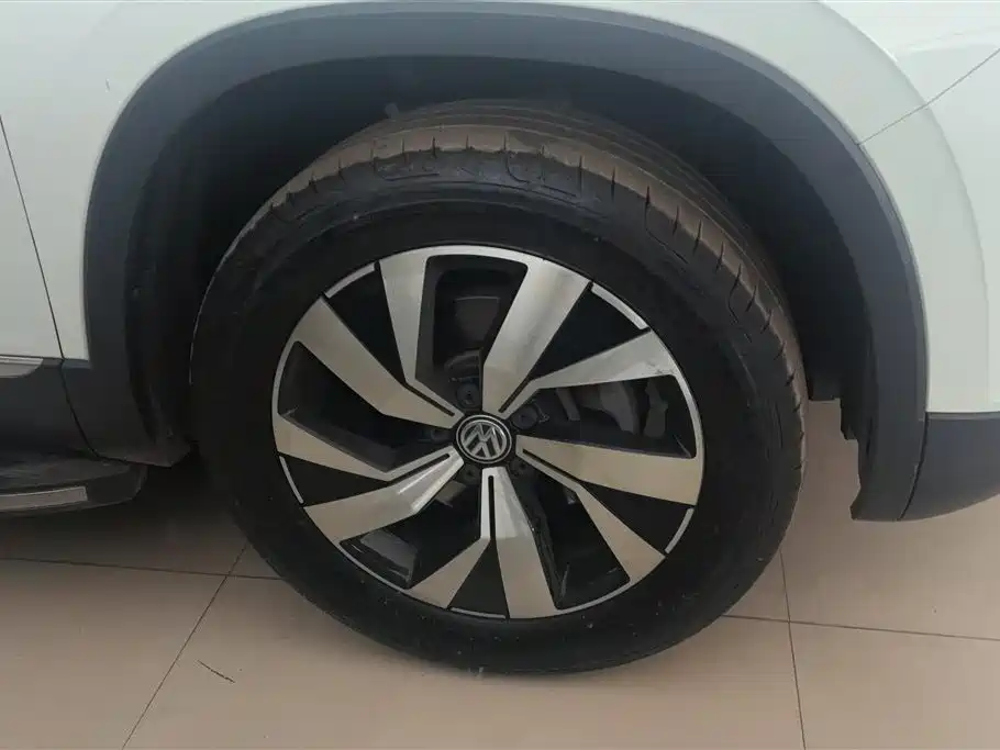 Volkswagen Tayron 2019 330TSI 4WD Luxury China VI фото 6