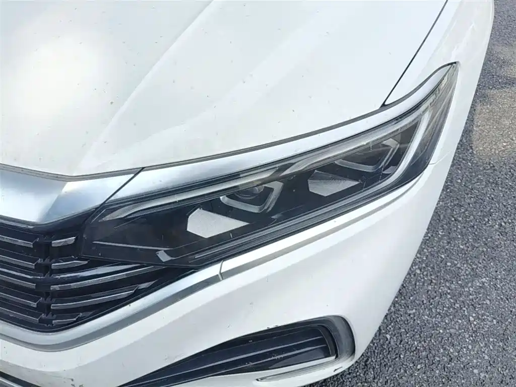 Volkswagen Passat New Energy 2022 430PHEV Hybrid Luxury Edition фото 24