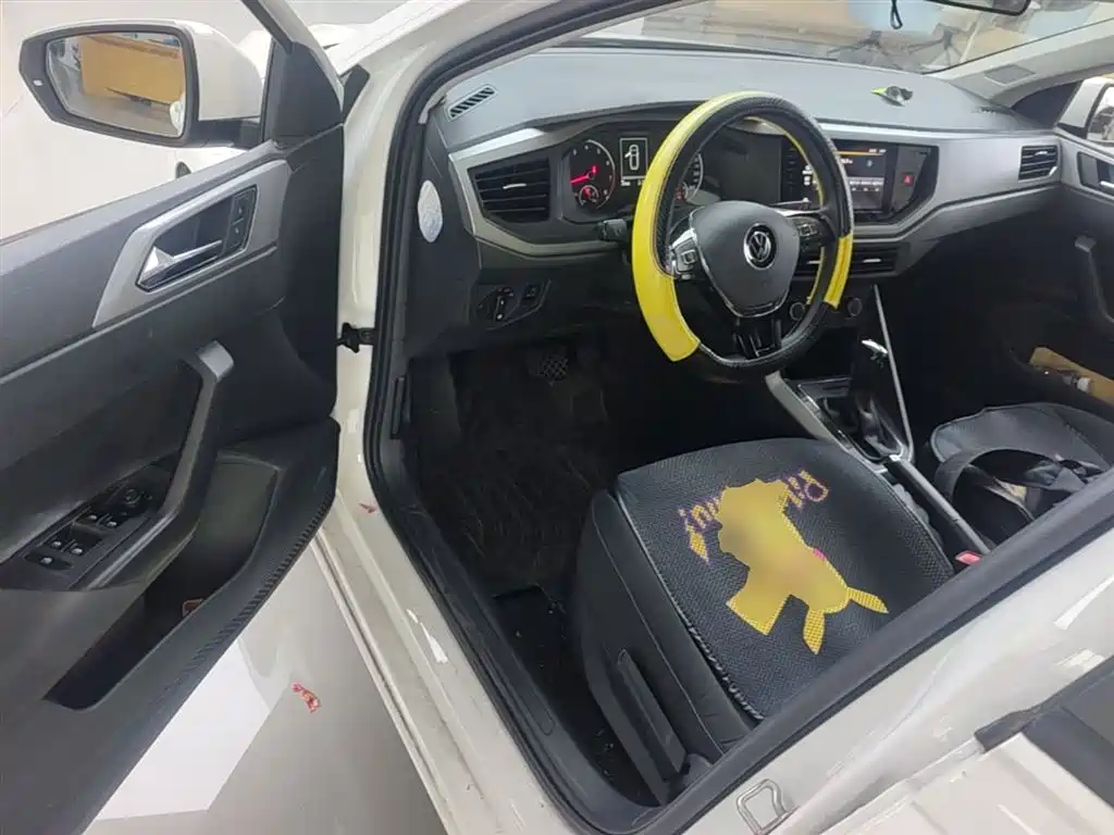 Volkswagen Polo 2021 Plus 1.5L Automatic Panorama Enjoyment Edition фото 12