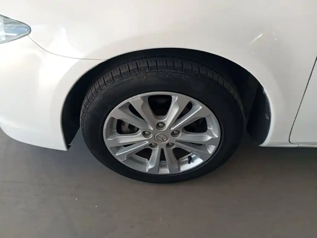 Фото 23 - Mazda 6