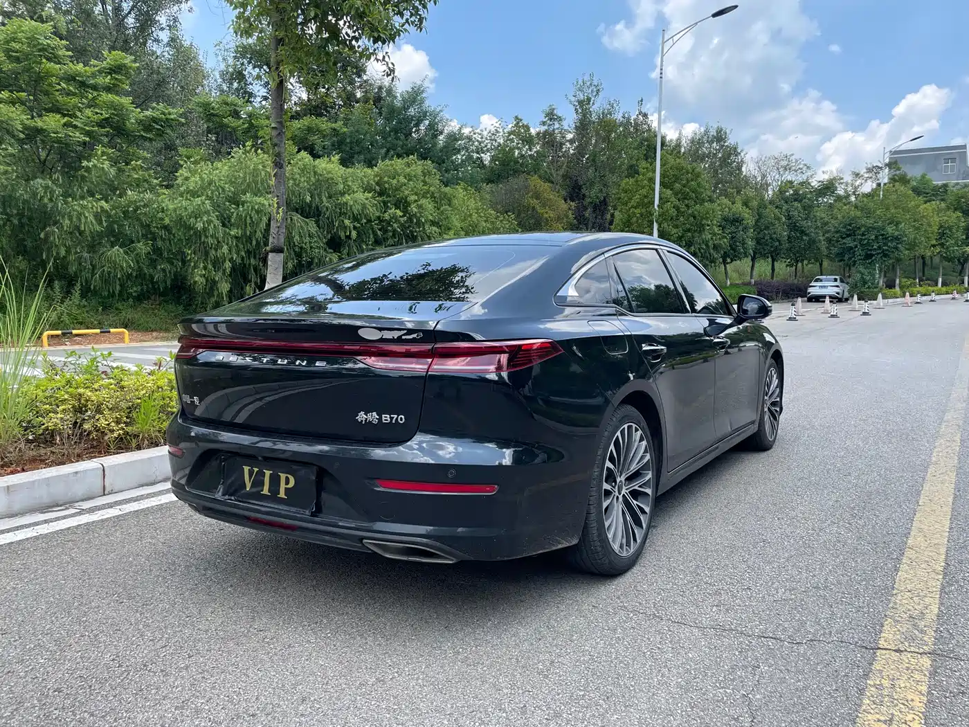 Besturn B70 2024 2024 Soaring Dragon Edition 1.5T Leading Leap