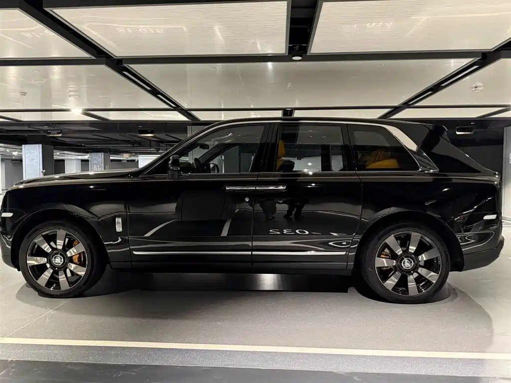 Rolls-Royce Cullinan 2024 2024 4-Seater