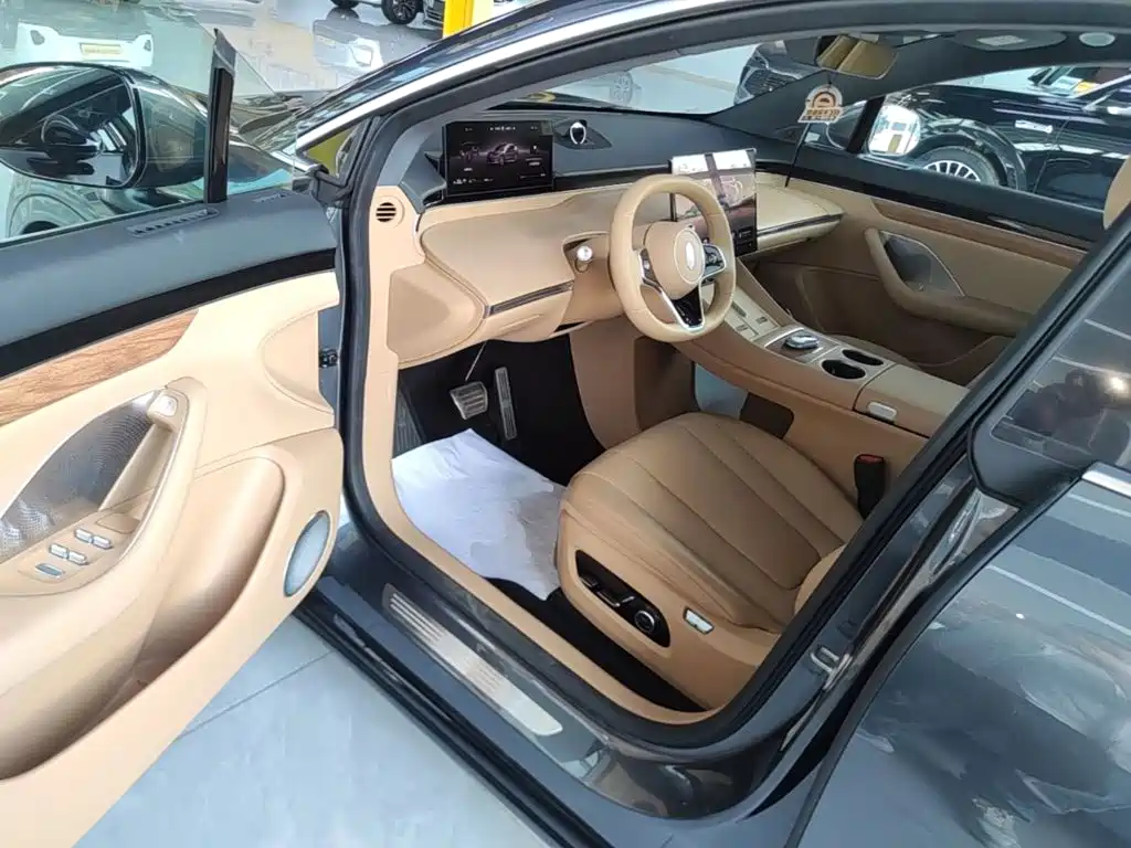 Zhijie Luxeed R7 2025 2025 Extended Range 331km Ultra