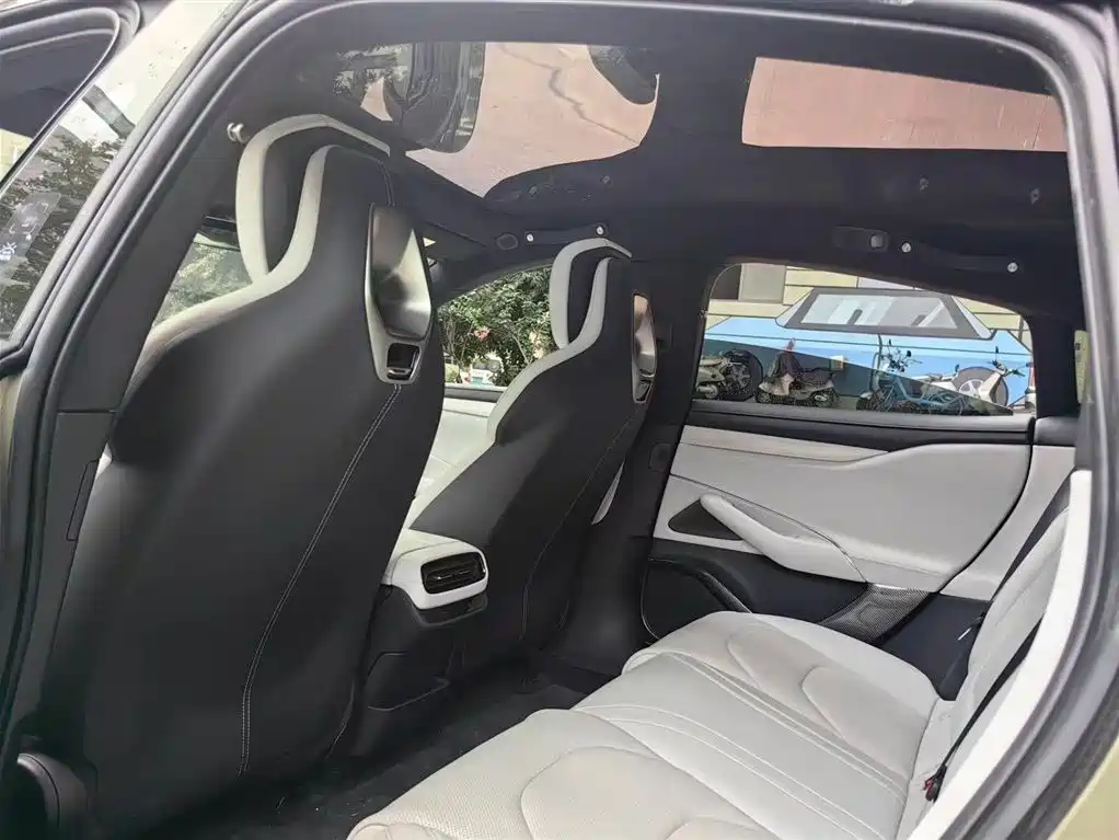 Xiaomi Auto Xiaomi SU7 2024 AWD Extended Range Advanced Smart Driving Max Edition фото 8