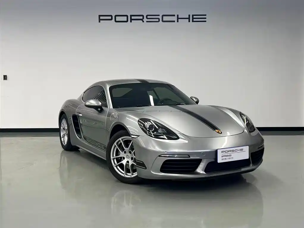 Porsche 718 2018 Cayman 2.0T фото 3