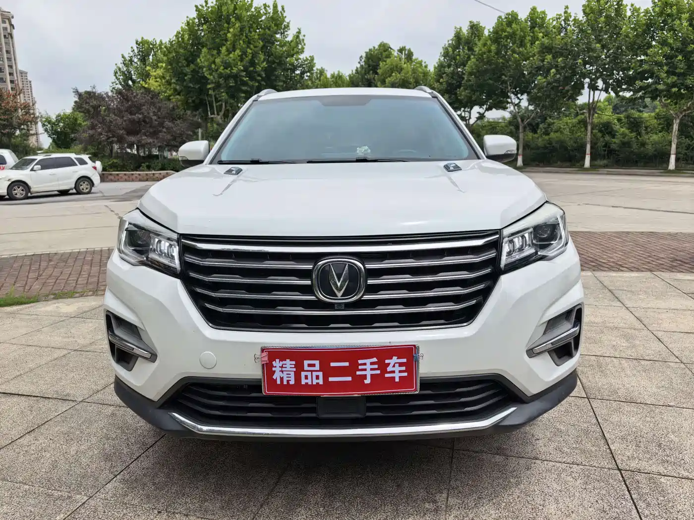 Фото 1 - Changan CS75