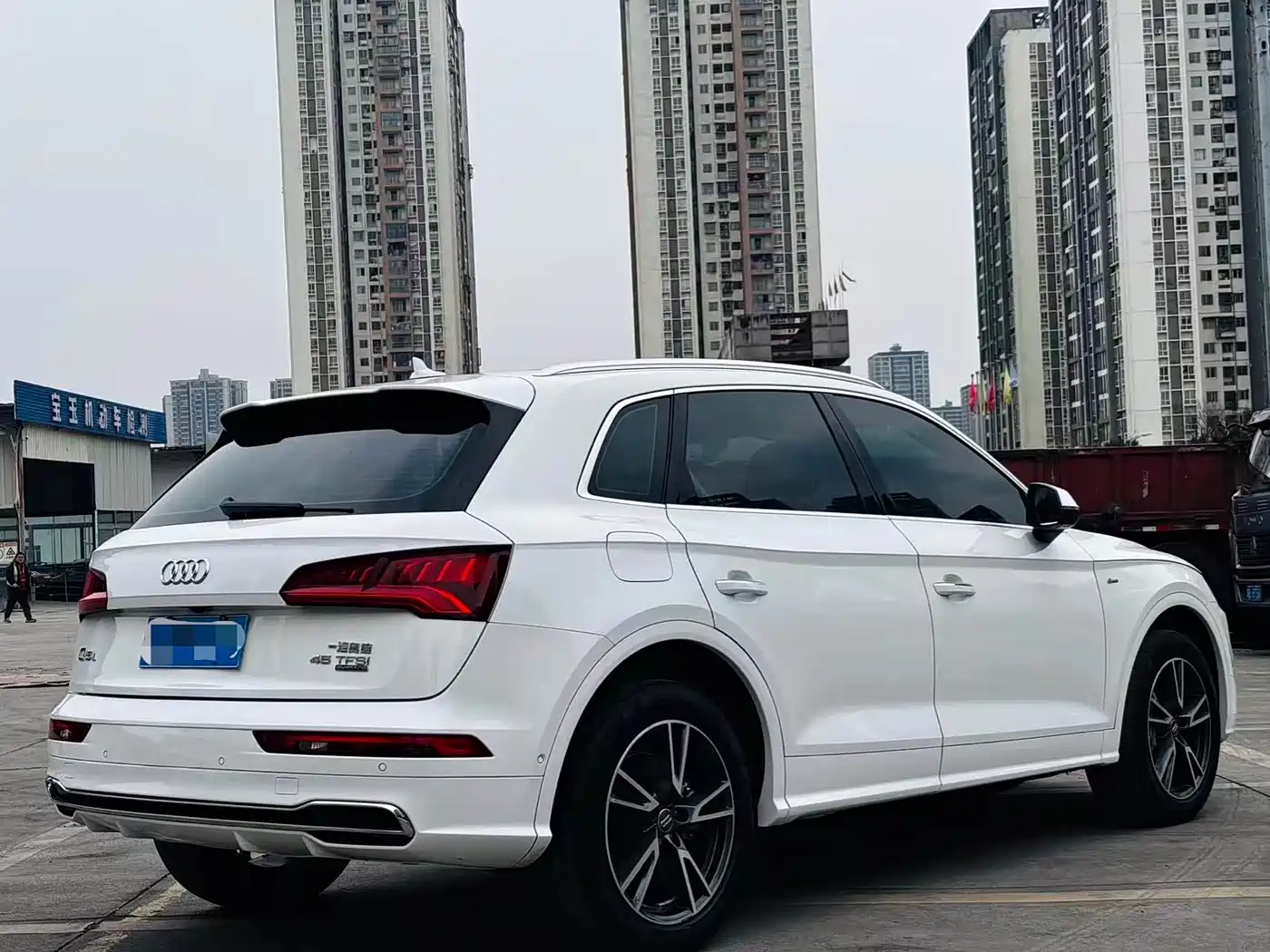 AUDI Q5L