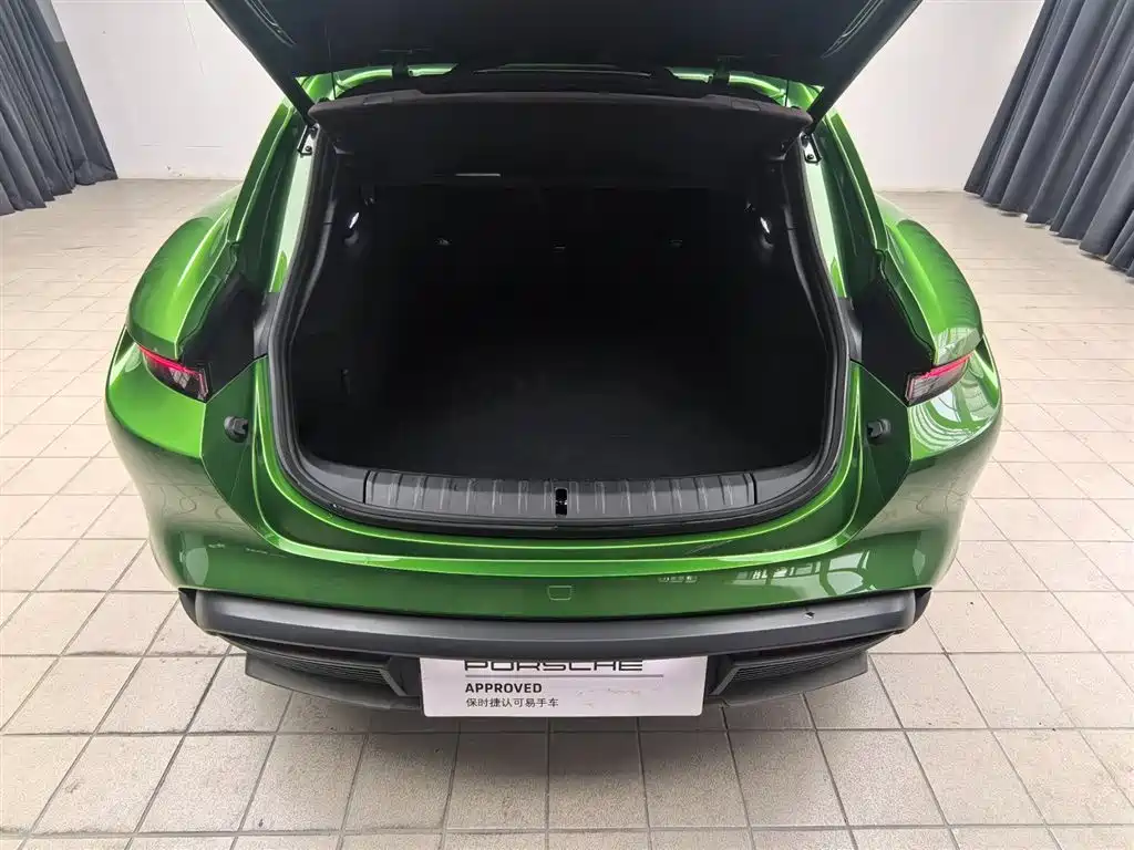 Porsche Taycan 2022 Taycan 4 Cross Turismo фото 17