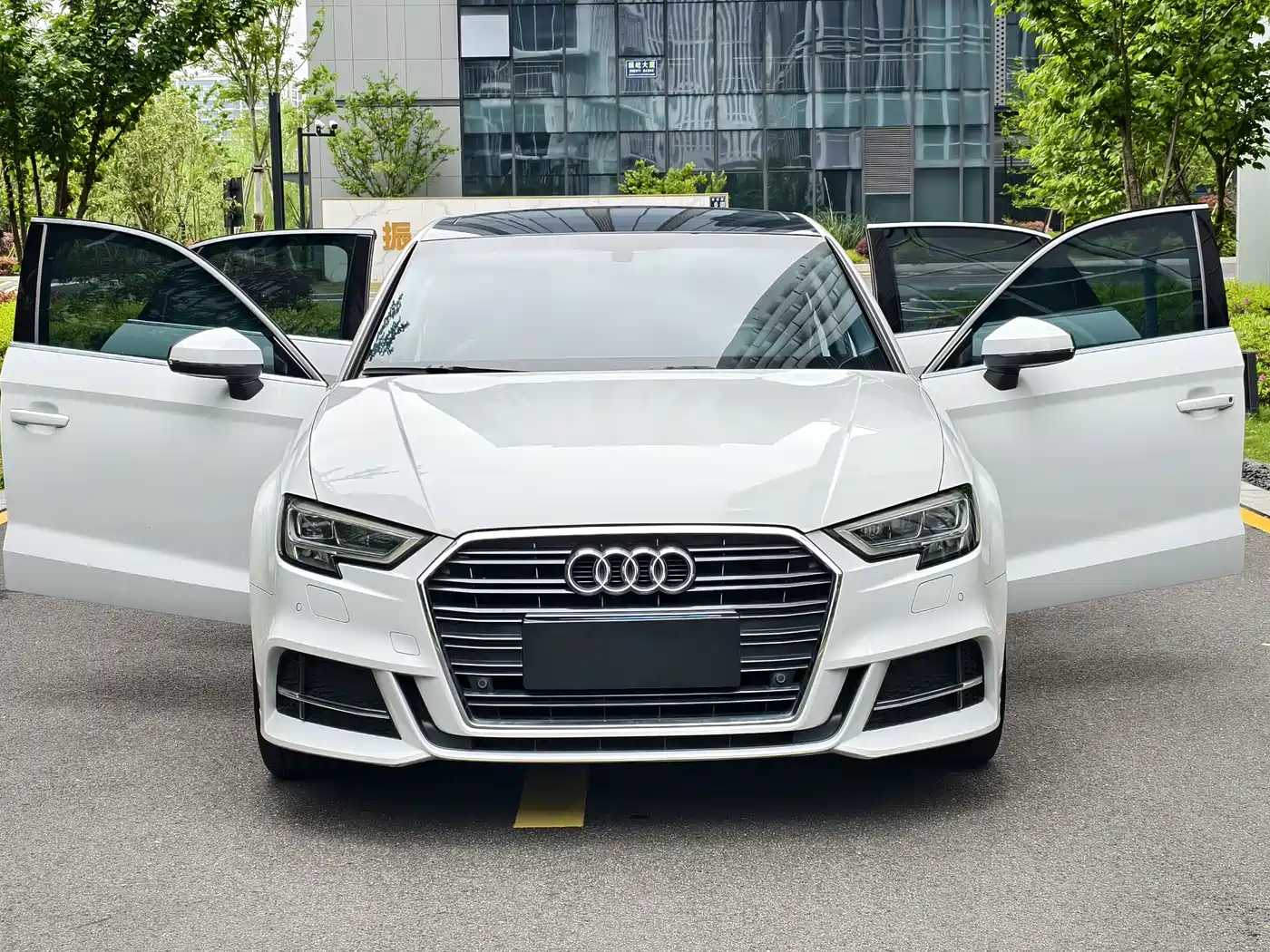 Audi A3 2019 Limousine 35 TFSI Fashion China V фото 7