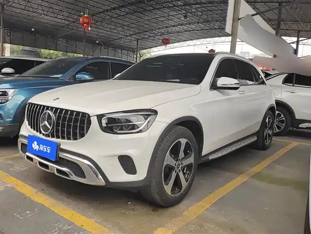 MERCEDES-BENZ GLC