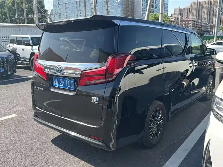 Toyota Alphard 2019 Hybrid 2.5L Luxury фото 4