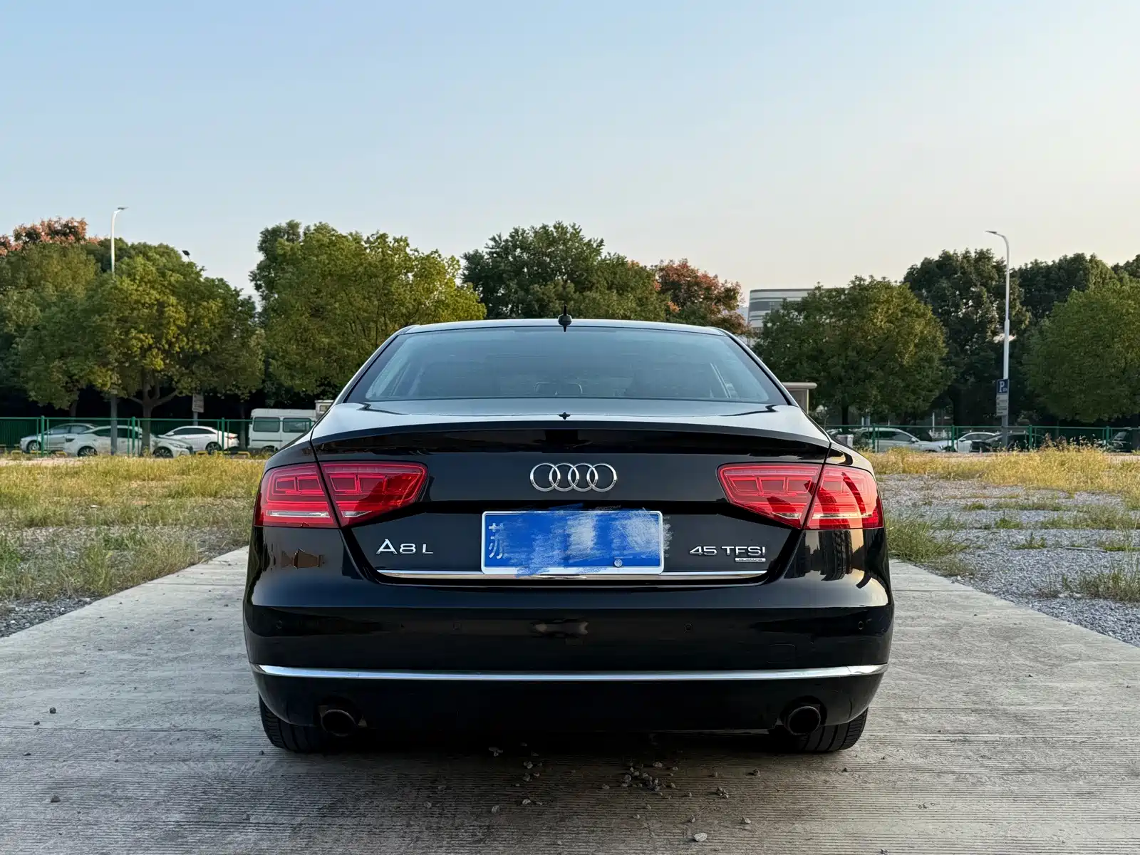 Фото 5 - Audi A8