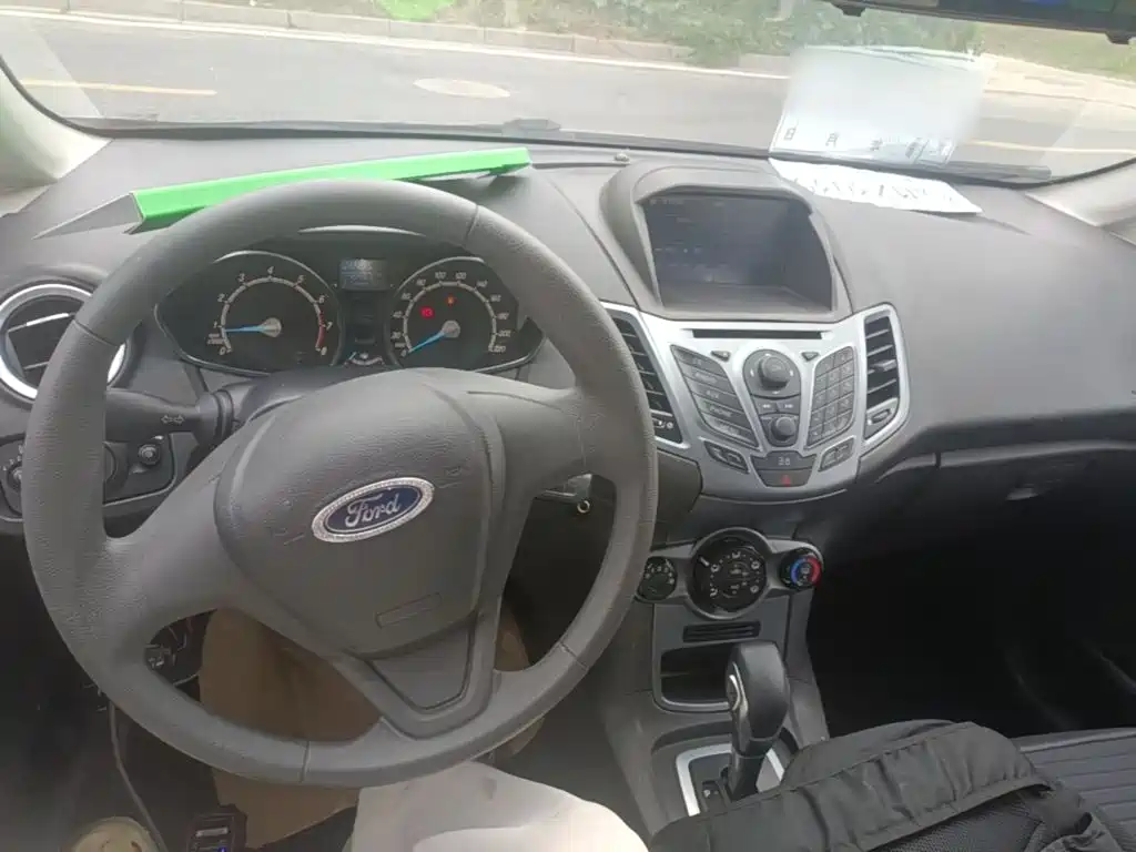 Ford Fiesta 2016 2013 Hatchback 1.5L Automatic Fashion