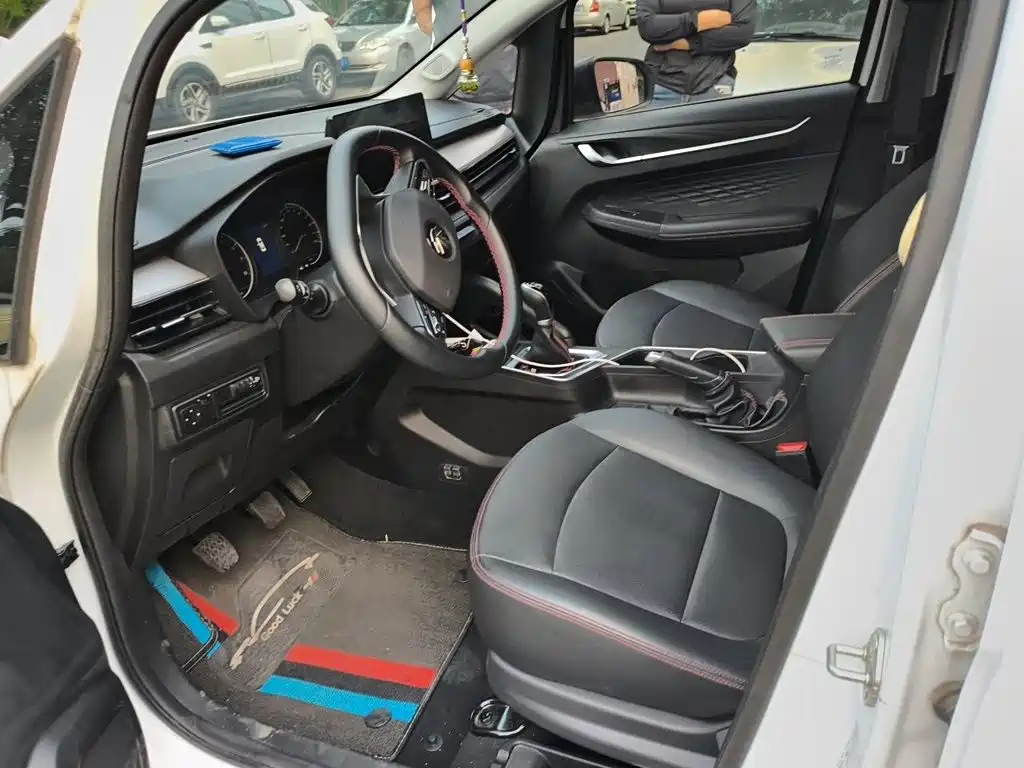 Ruilan Auto X3 PRO 2023 2022 1.5L Manual Xiaomeng
