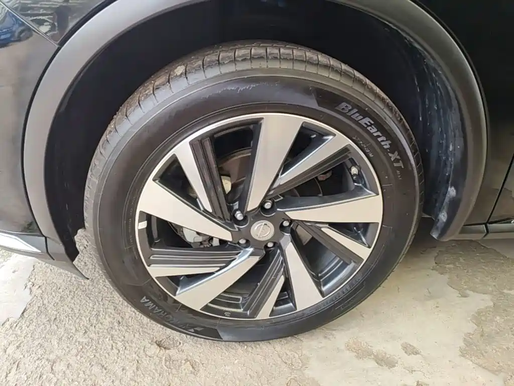 Фото 23 - Nissan Murano