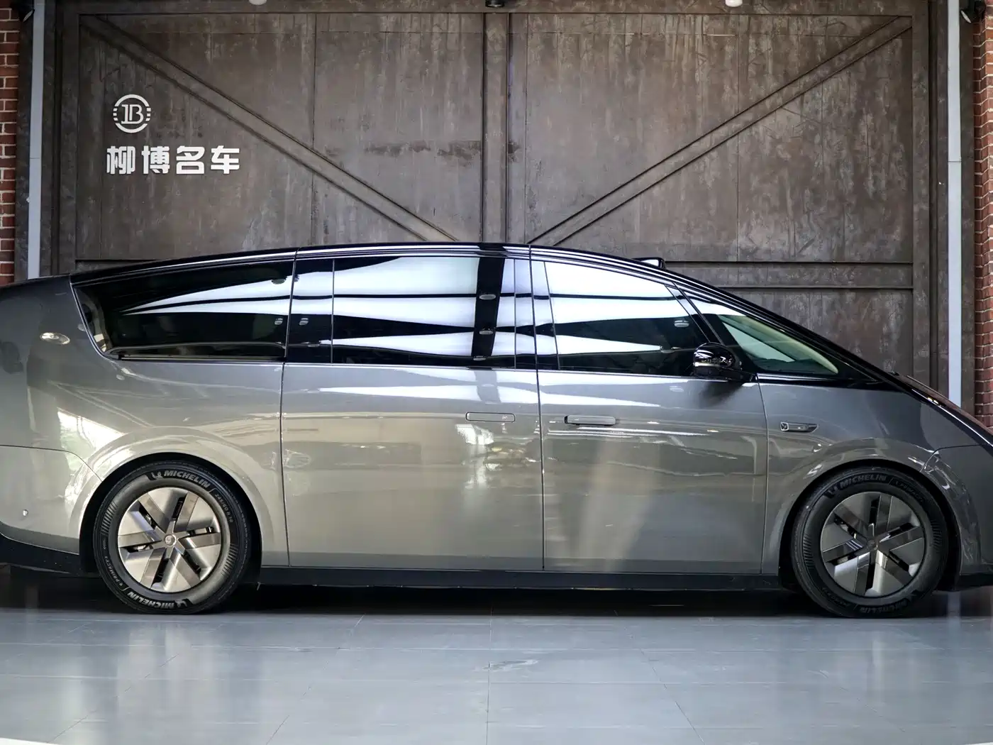 Li Auto MEGA 2025 2024 Ultra
