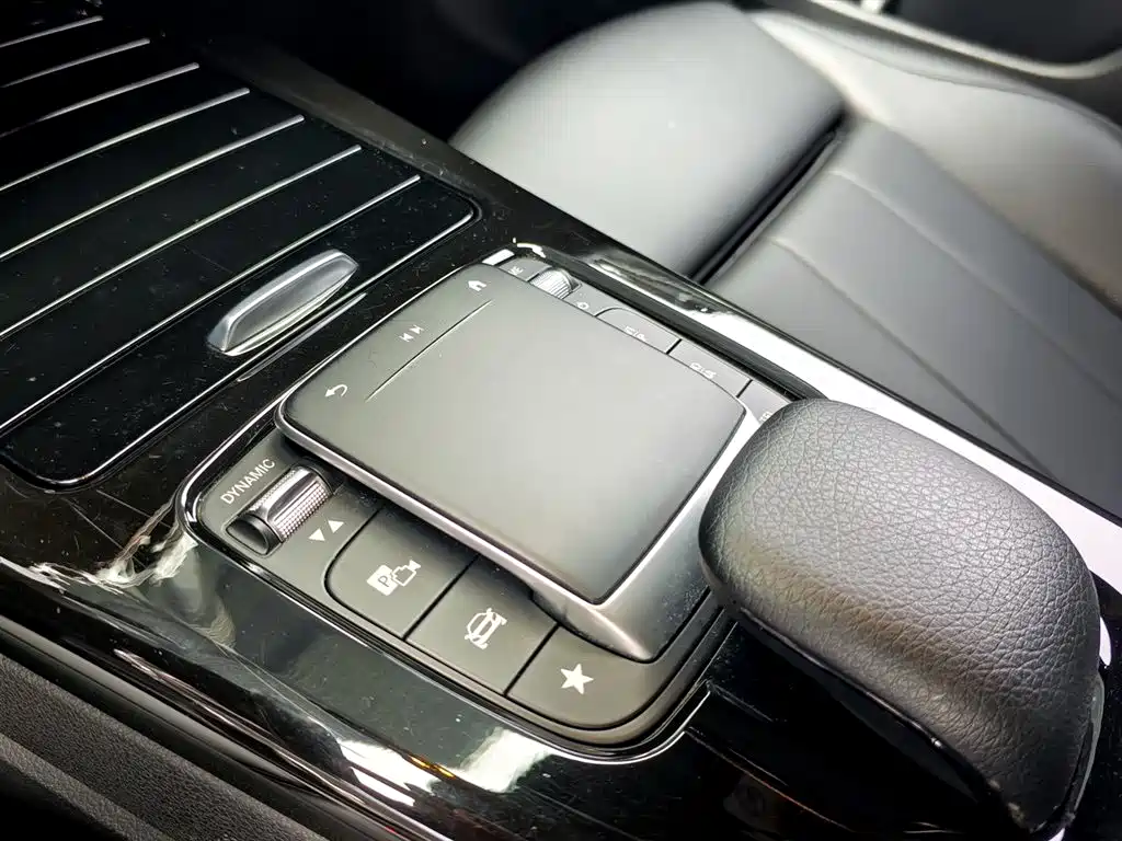Mercedes-Benz A-Class 2020 Facelift A 200 L Sport Sedan Dynamic фото 16