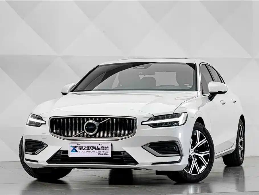 Volvo S60 2024 2024 B4 Elegance Luxury Edition